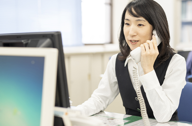 先輩社員
