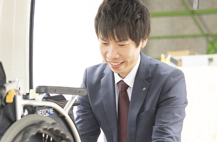 先輩社員