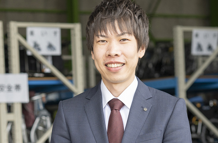 先輩社員