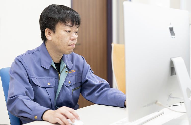 先輩社員
